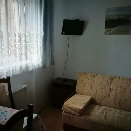 Pokoje Goscinne G. Padewski Homestay *